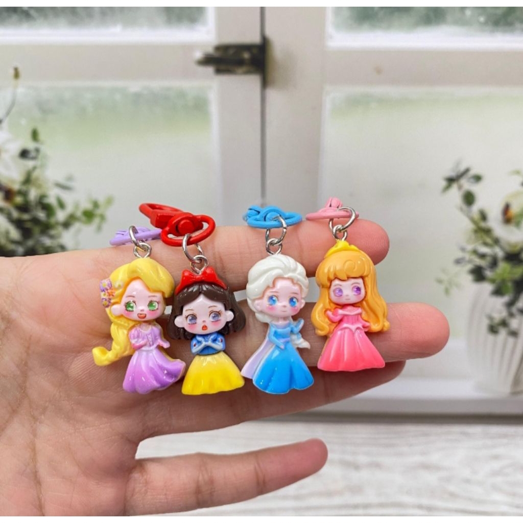 GANTUNGAN Disney Princess พวงกุญแจเรซิ่นน่ารัก Disney Cinderella Snow White พวงกุญแจเรซิ่นน่ารักที่ไ