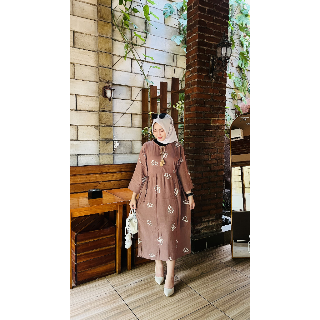 [ WHATS MORE HITS ] CHIBI BUTTERFLY LONG SLEEVE DASTER