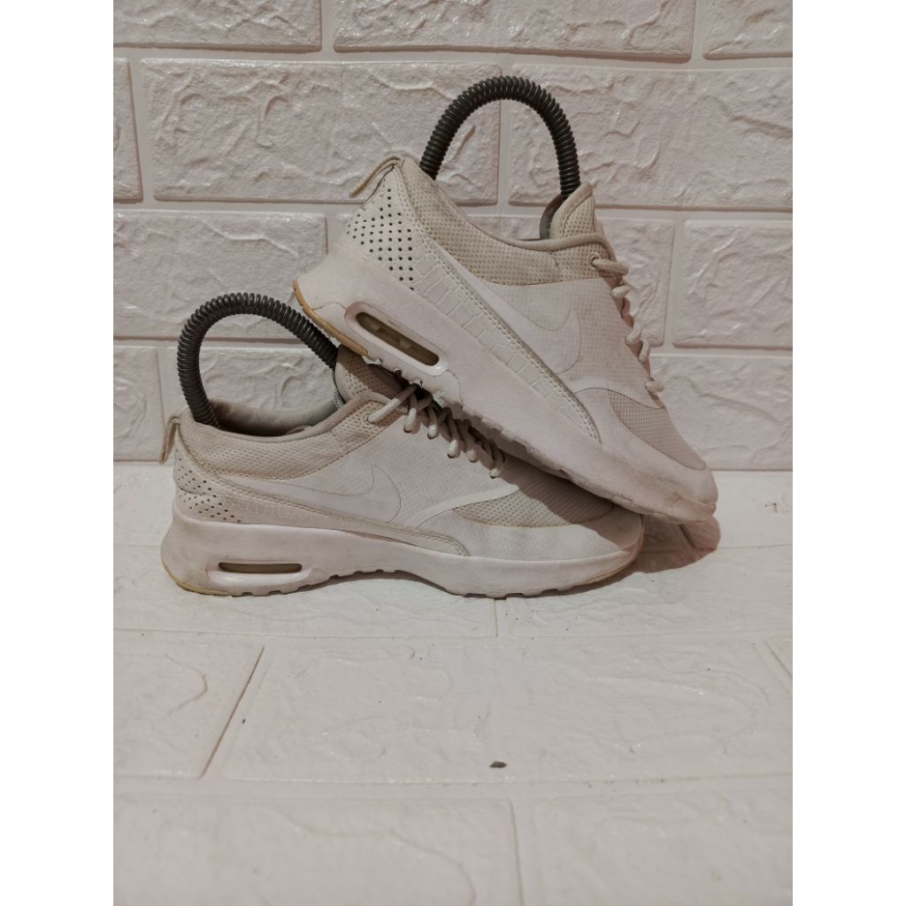 รองเท้ามือสอง n!K AM ขนาด Perforated - 35.5