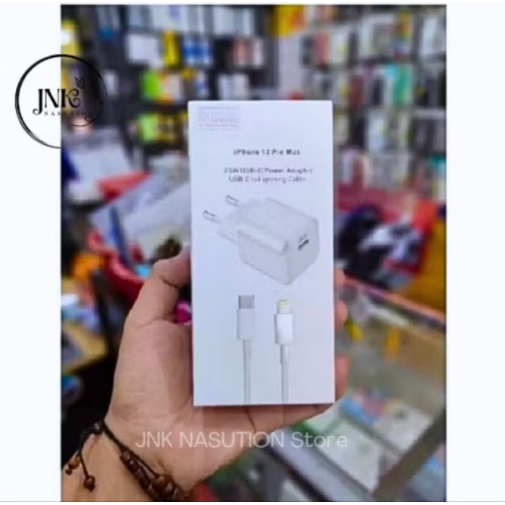 25W USB C to lightening fast charge charger (adaptor plus cable)