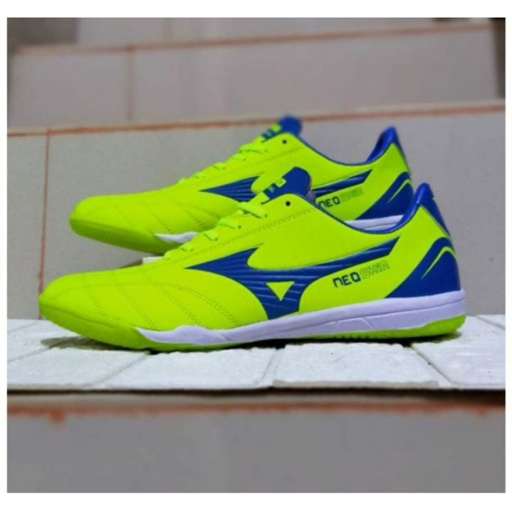 รองเท้าฟุตซอล Mizuno สีและลายเยอะที่สุดที่ Shoppe