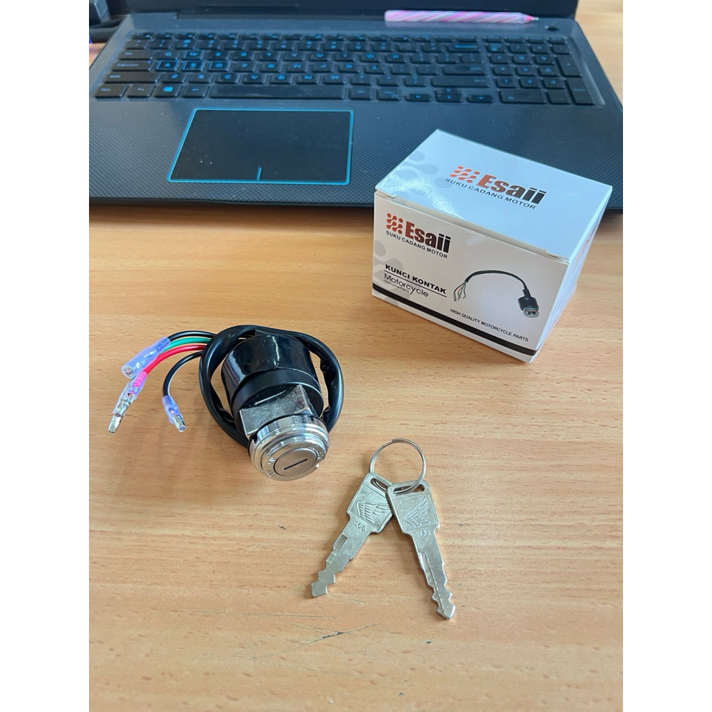 CB100 CG125 นําเข้า ESAII กุญแจจุดระเบิด 4 คอนแทคเลนส์ CB ESAII pnp cb mp gl เสือ cb กุญแจจุดระเบิด