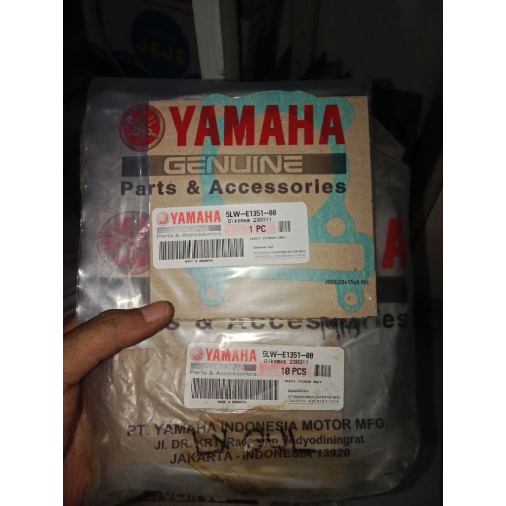 ต้นฉบับ YAMAHA YGP 5LW BOTTOM SEHER BLOCK GASKET 5LW-E1351-00