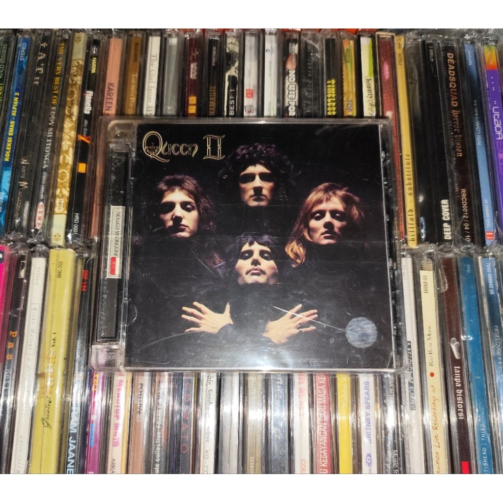 CD Queen - Queen II Hits Singles Seven Seas Of Rhye