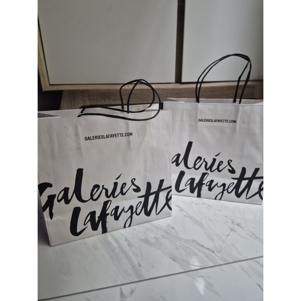 ถุงกระดาษแกลเลอรี่ lafayette paris