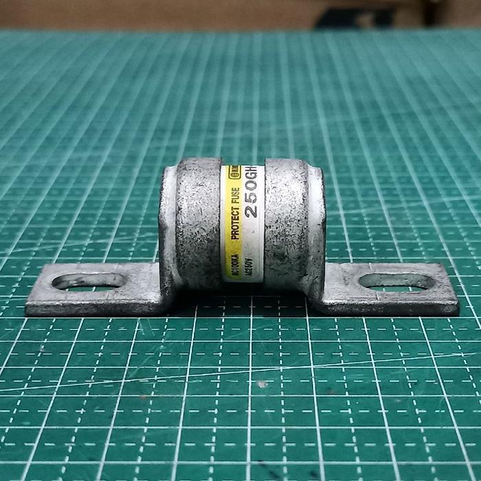 ปกป้อง ฟิวส์ HINODE 250GH-200 ฟิวส์เซรามิก