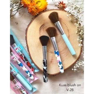 BOZIYA BATIK BLUSH ON BRUSH / MAKE UP BRUSH