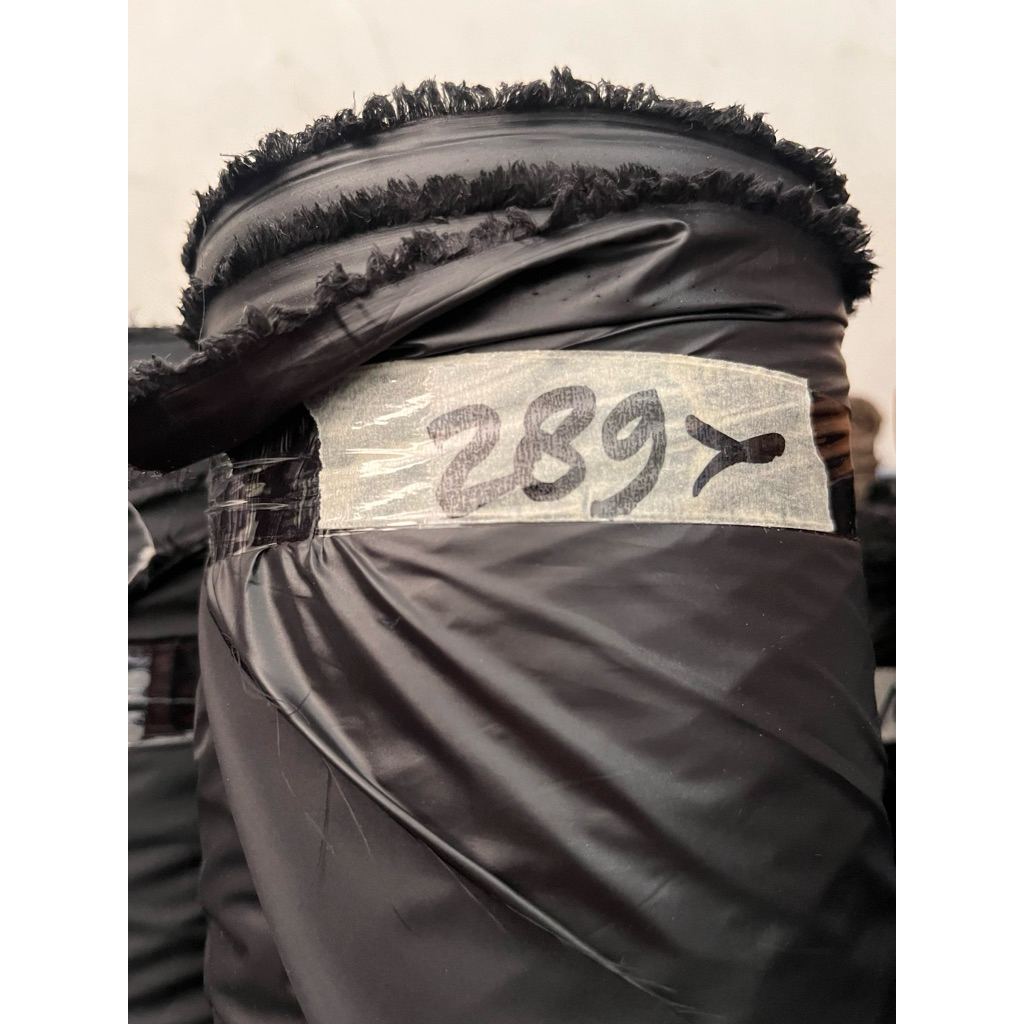 พรีเมี่ยม METALLIC PARACHUE KORE