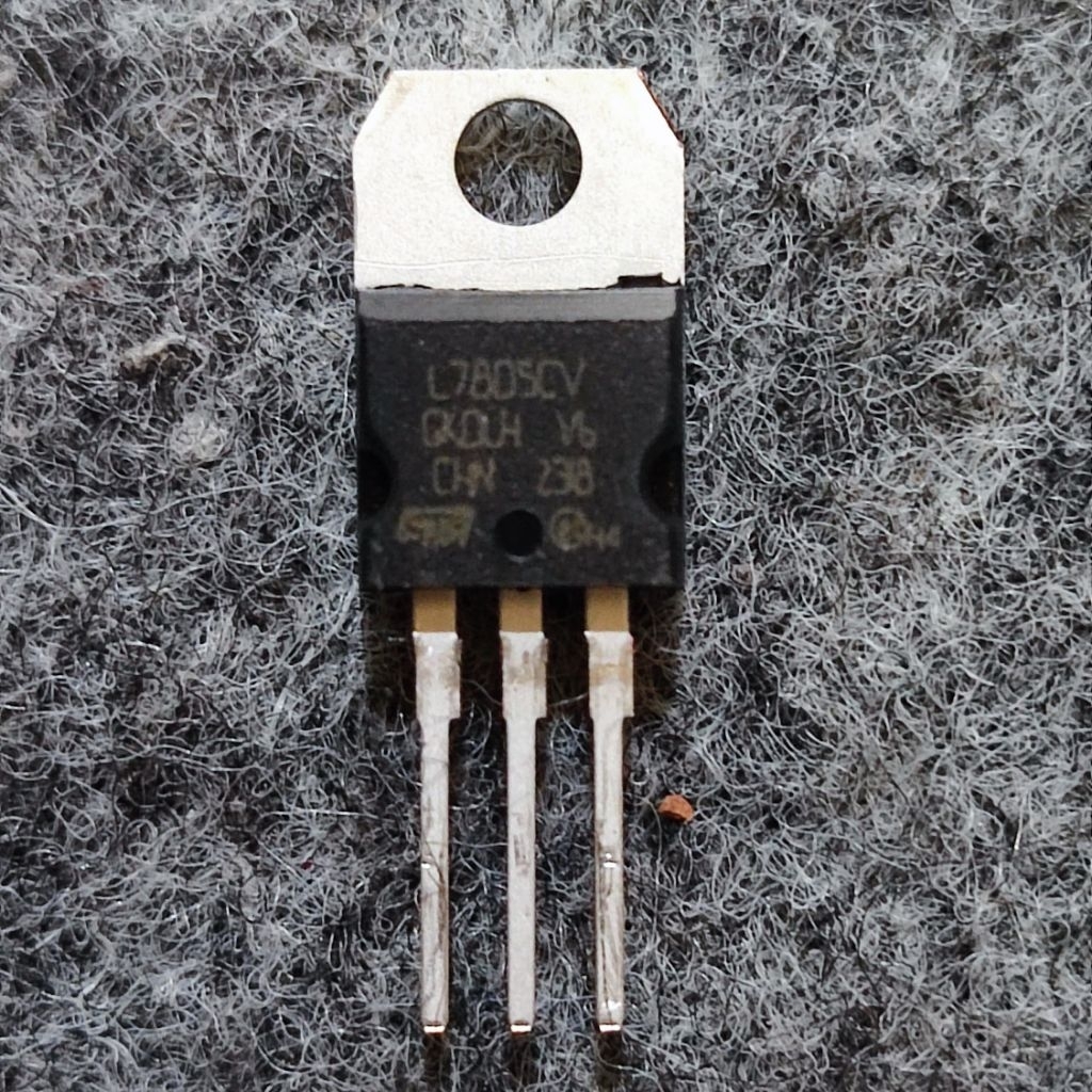 IC L 7805 L7805 KW II