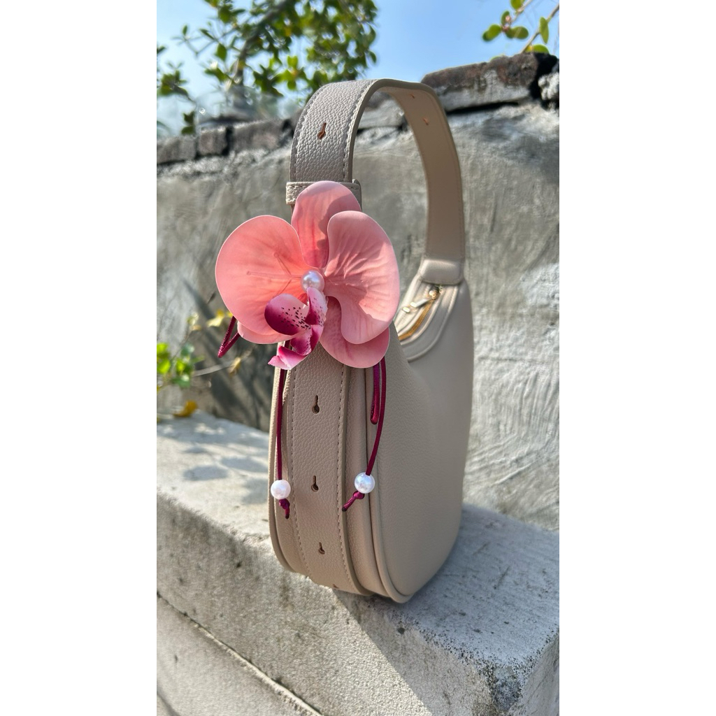 GANTUNGAN Latex Orchid Bag Hanger / พวงกุญแจกระเป๋า Orchid Charm / Fashion Bag Hanger / สไตล์เกาหลี 