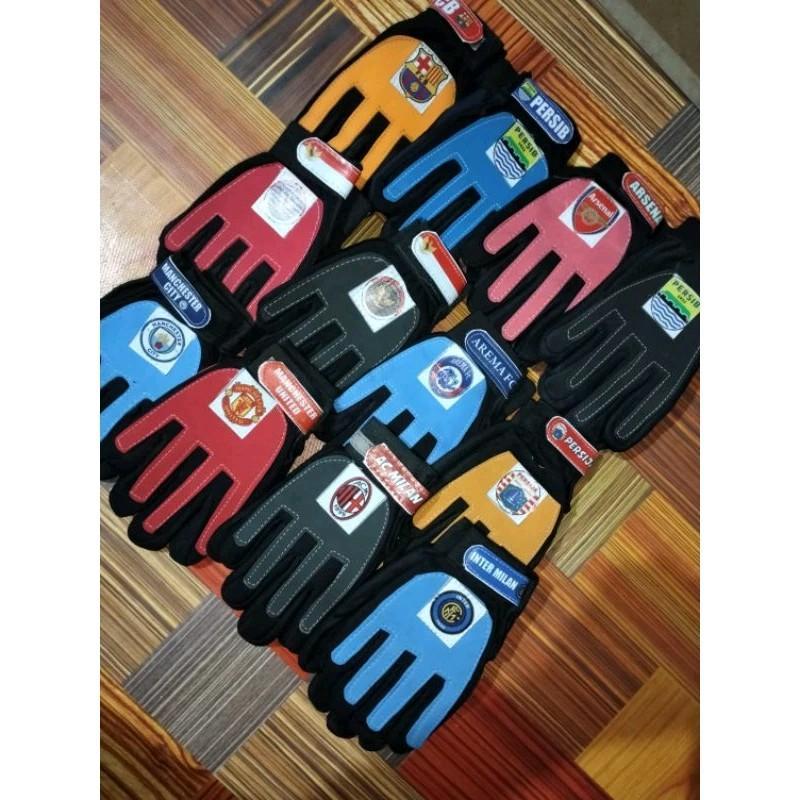 GOALKEEPER GLOVES/SOCCER GLOVES CHILDRENS GLOVES - motif สุ่มสีเหลือง 1 คู่