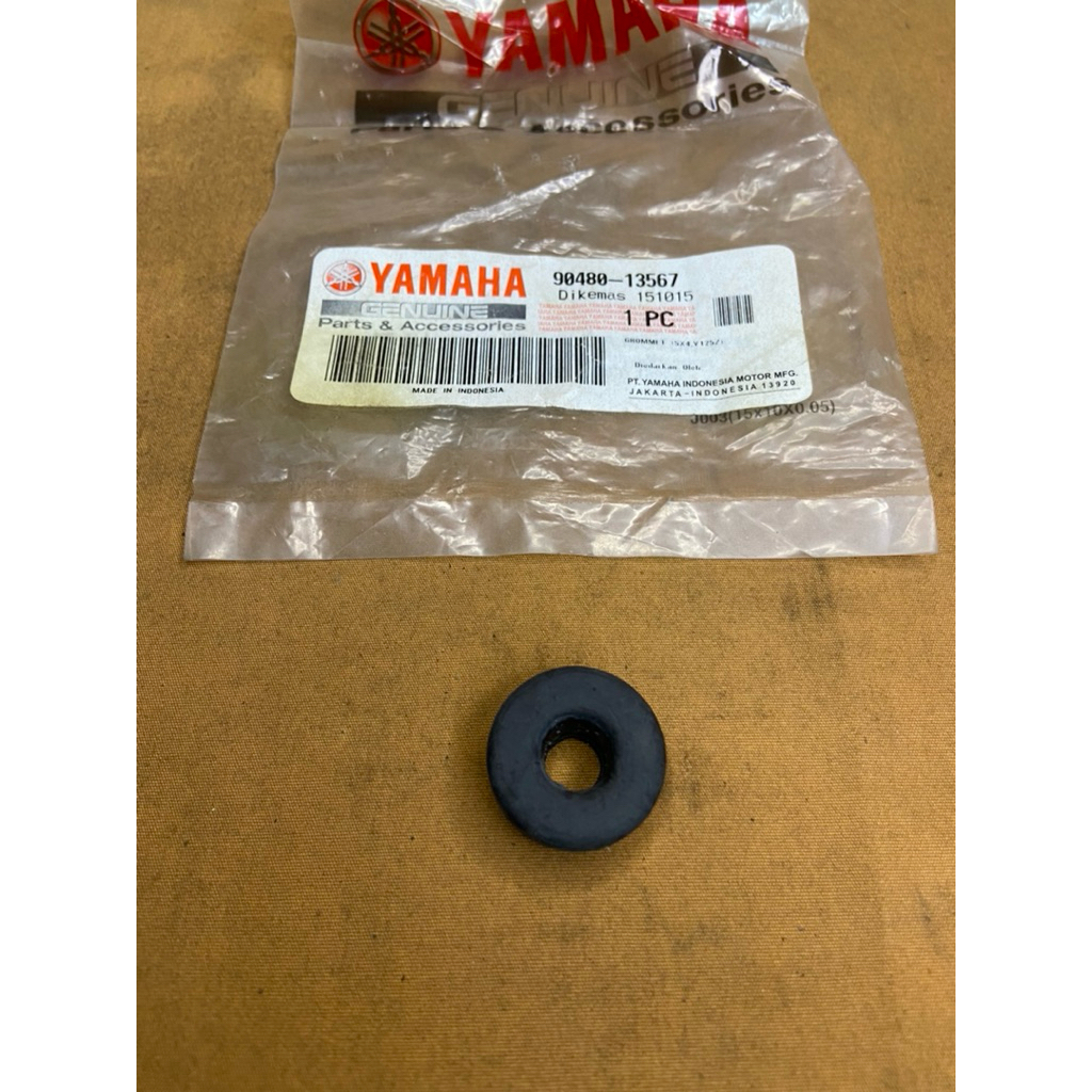 Wr155 ราศีพิจิก 90480-13567 ยางโกรม