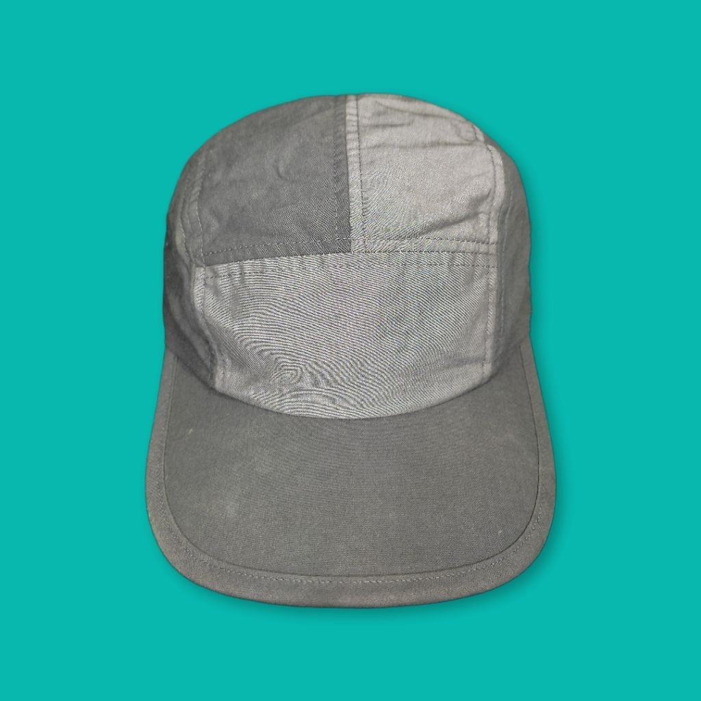 Uniqlo x JW Anderson 5 แผงหมวก