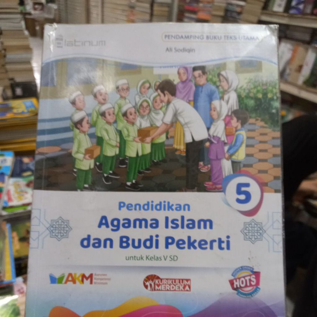 ISLAMIC RELIGIOUS EDUCATION AND CHARACTER FOR ELEMENTARY SCHOOL GRADE 5 K-MERDIKA PLATINUM/3ANGKAI