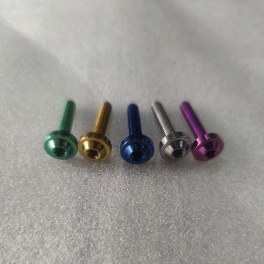 8 M5 TITANIUM THREAD BOLT (GRADE 5)