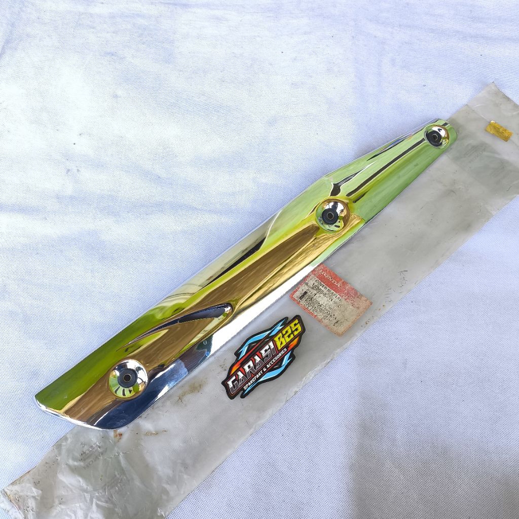 18355-KPH-900 ฝาครอบป้องกันไอเสีย Karisma xd PNP Supra x 125 เก่าเก่าเดิม AHM