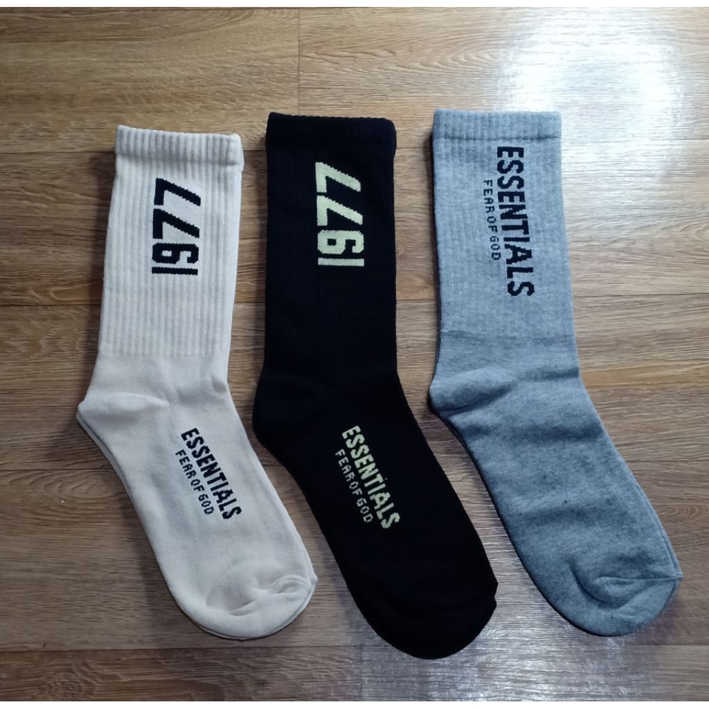 Essentials 1977 Fear of God Unisex ถุงเท้าพรีเมี่ยมหนา – Streetwear สําหรับผู้ชายและผู้หญิง