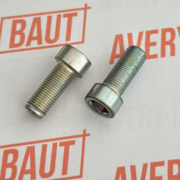 YAMAHA M10 SHOCK FLUTE BOLT