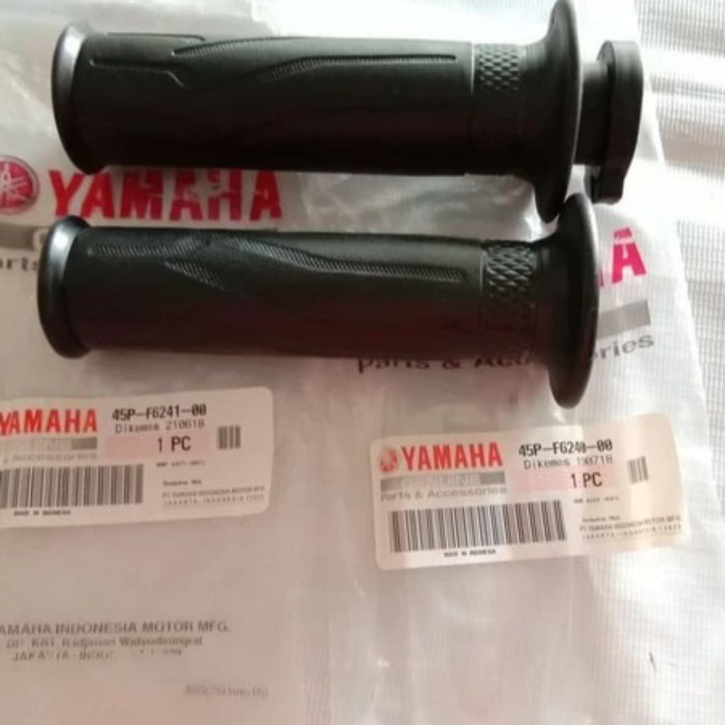 ปลอกแฮนด์ Handfat PAIR Yamaha Byson 45P-F6240 + 45P-F6241