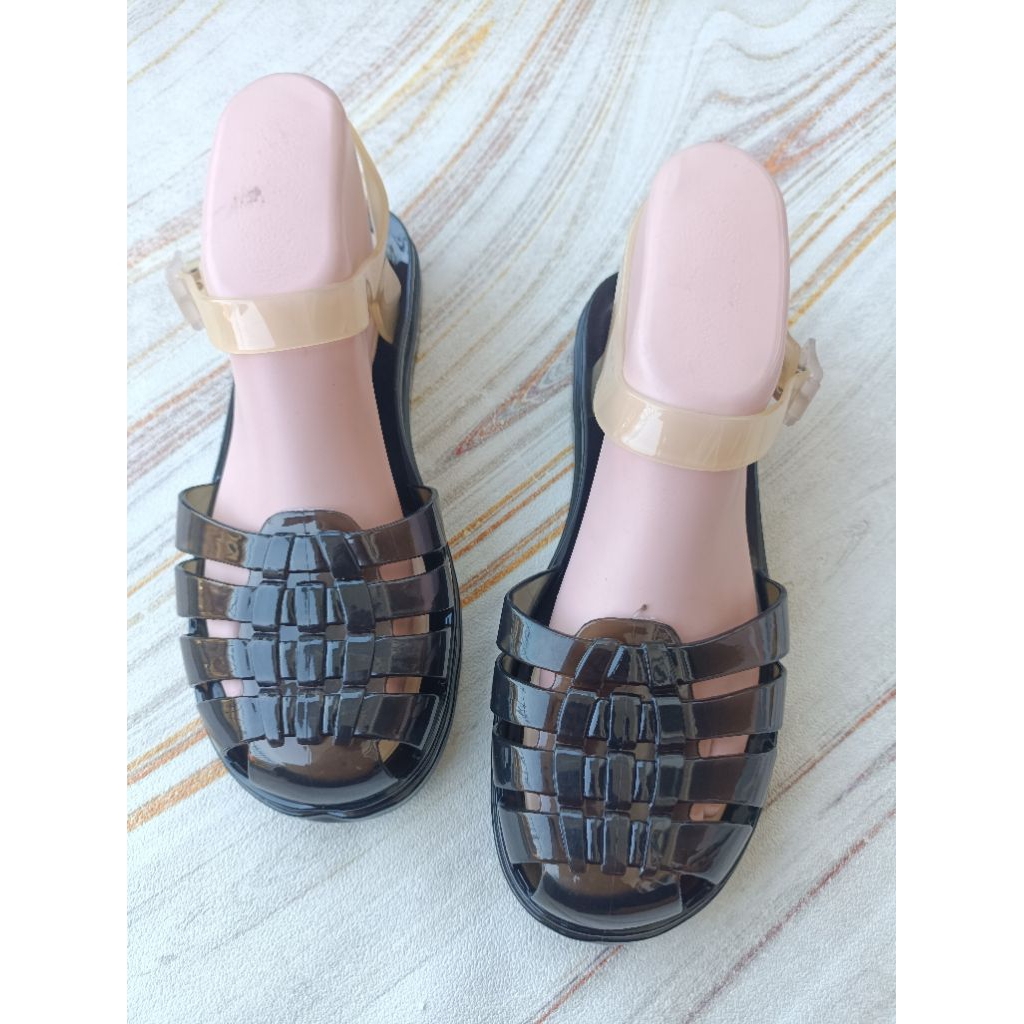 New Obsessed Ad No Brand (37-40)