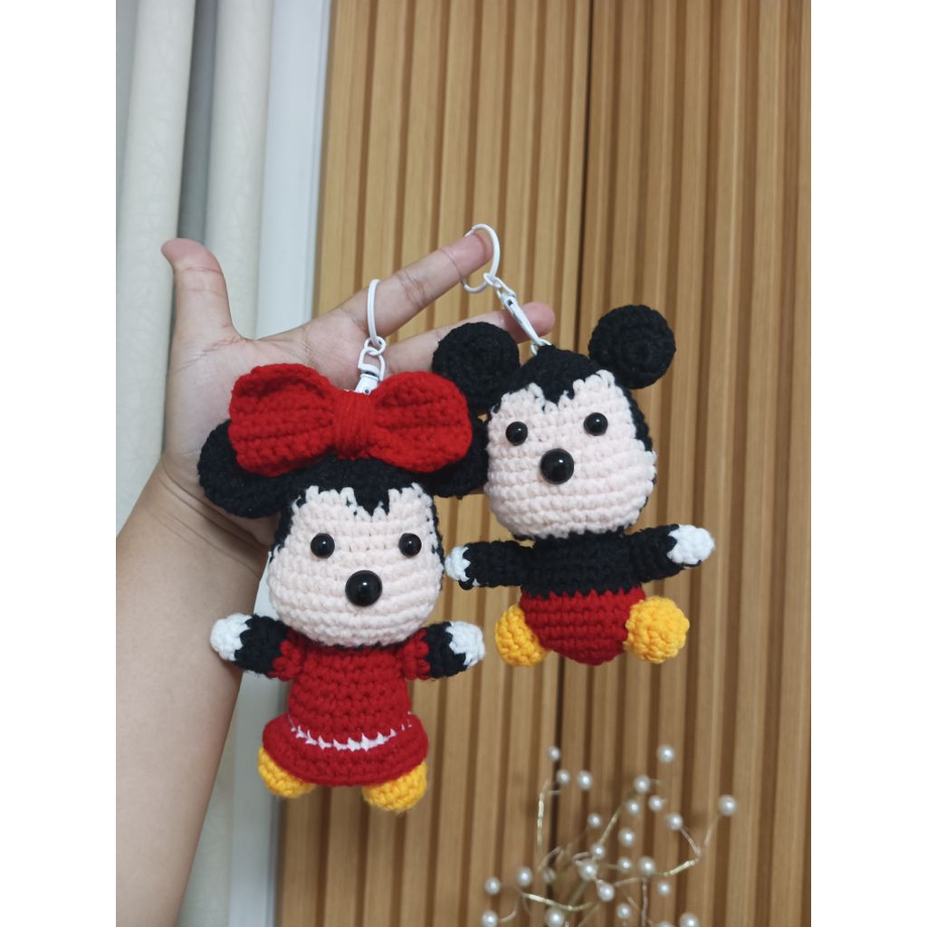 GANTUNGAN Amigrumi Mickey Minnie Mouse ของที่ระลึก พวงกุญแจถัก พวงกุญแจ