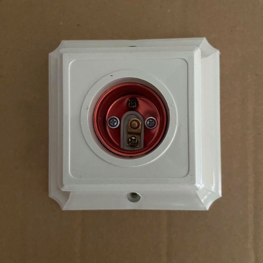 SUPERTY 1A-250V ART-304 FITING SQUARE