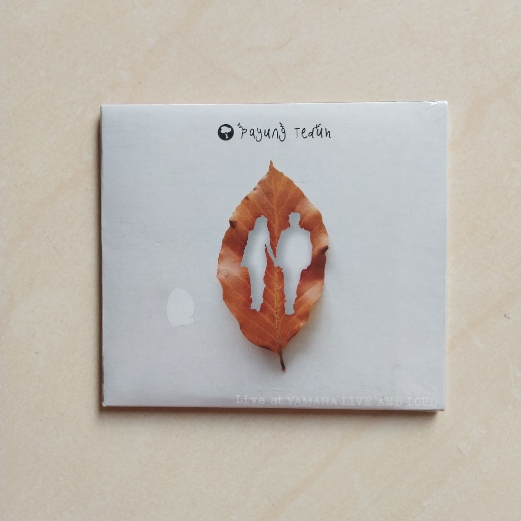 LIVE AT YAMAHA LIVE และ LOUD UMBRELLA CD