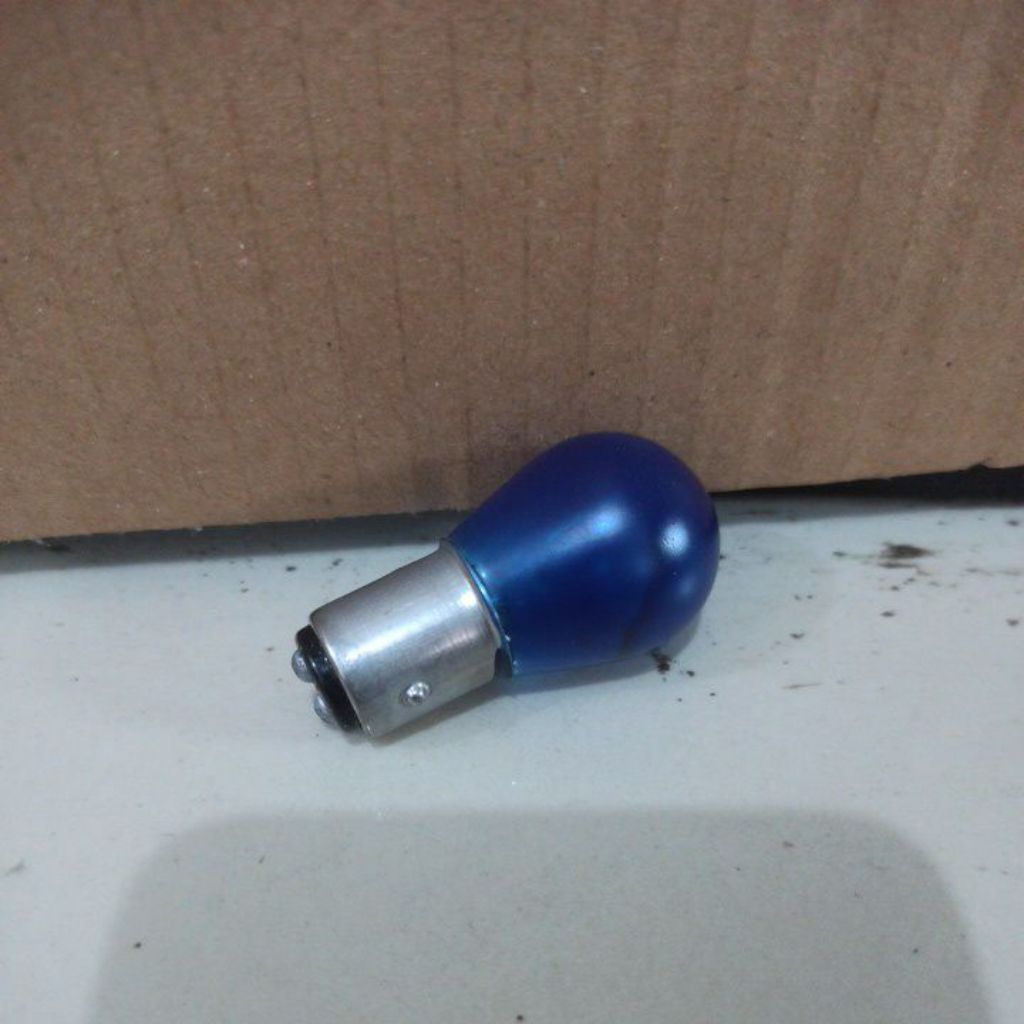 หลอดเบรคหลัง Blue stop 1 ชิ้น