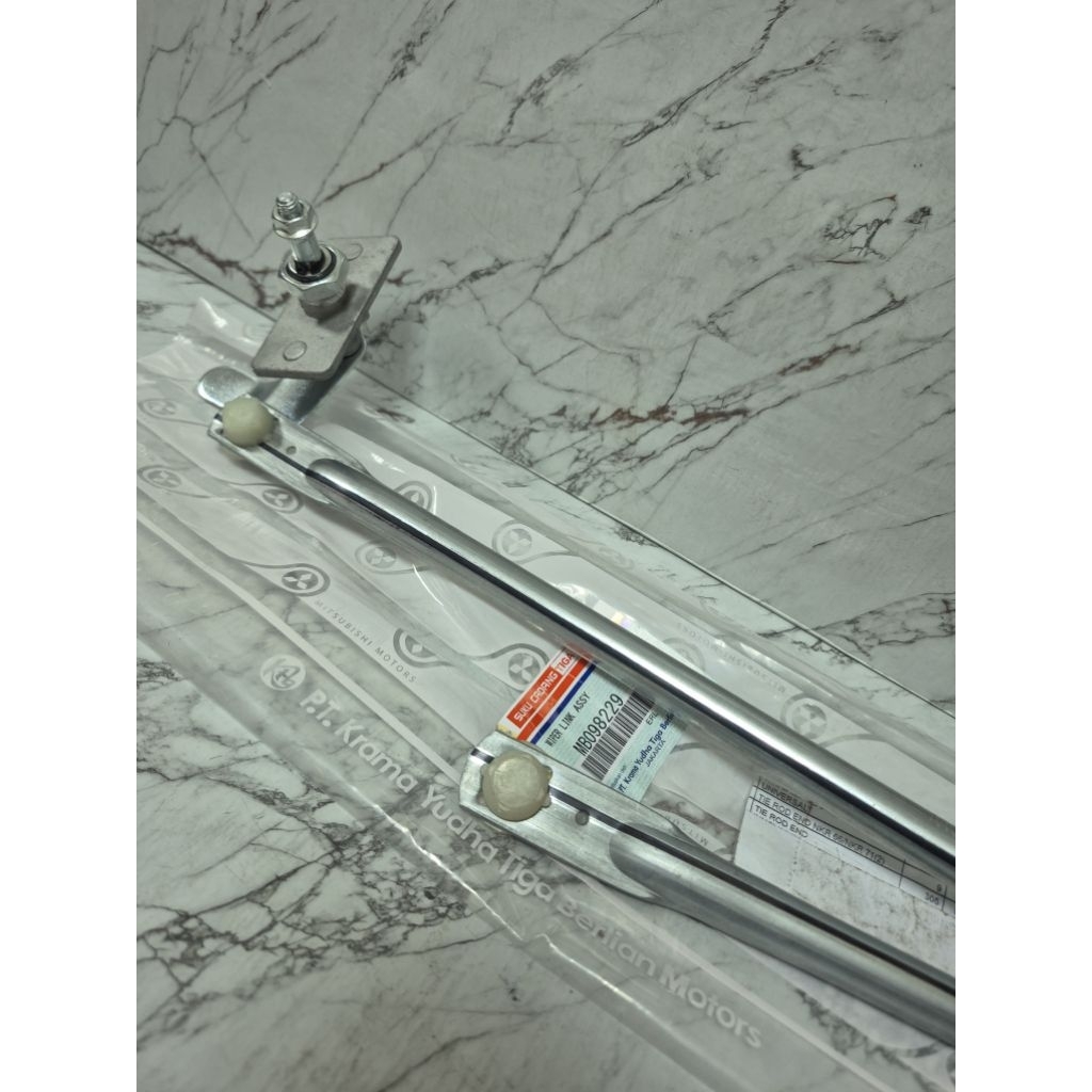 WIPER LINK ASSY PS100 FE111 MB098229