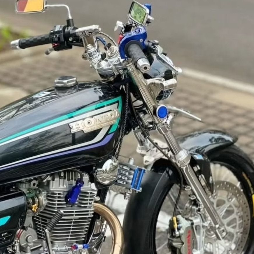 HONDA GL 100 STRIPING QUALITY HONDA GL 100 STRIPING