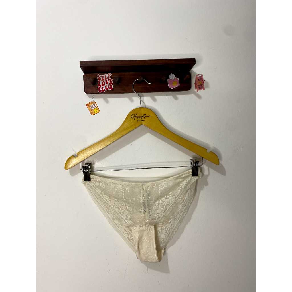 OYSHO ECRU LACE PANTIES