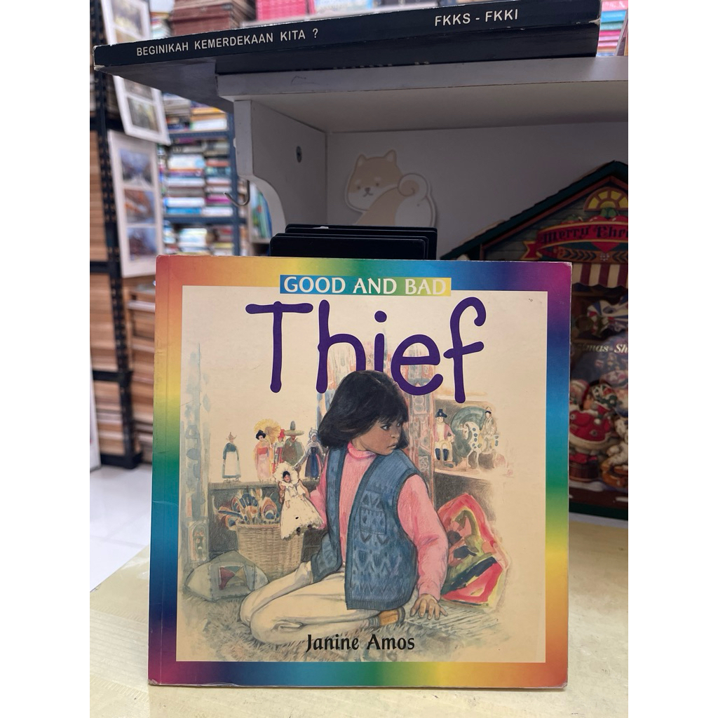 หนังสือที่ดีและไม่ดี โดย JANINE AMOS