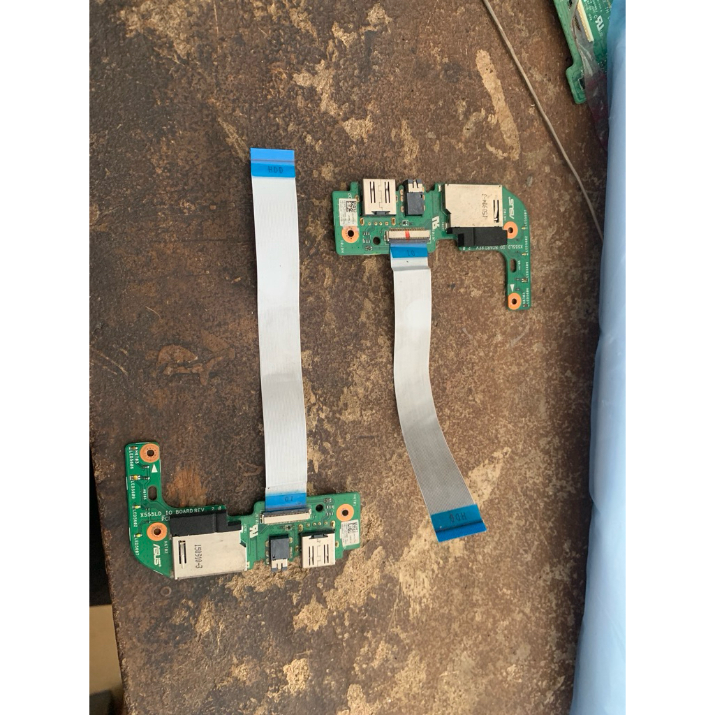 พอร์ตโมดูลซ็อกเก็ตเชื่อมต่อแจ็ค USB Hub แล็ปท็อป Asus X555 X555Q X555L X555B ปกติ