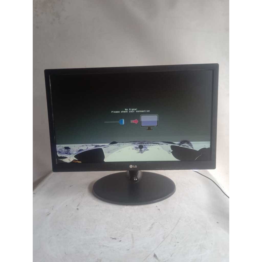 LAYAR Lg 19m38a จอ lcd สภาพลบ จอแตก ส่วนล่าง