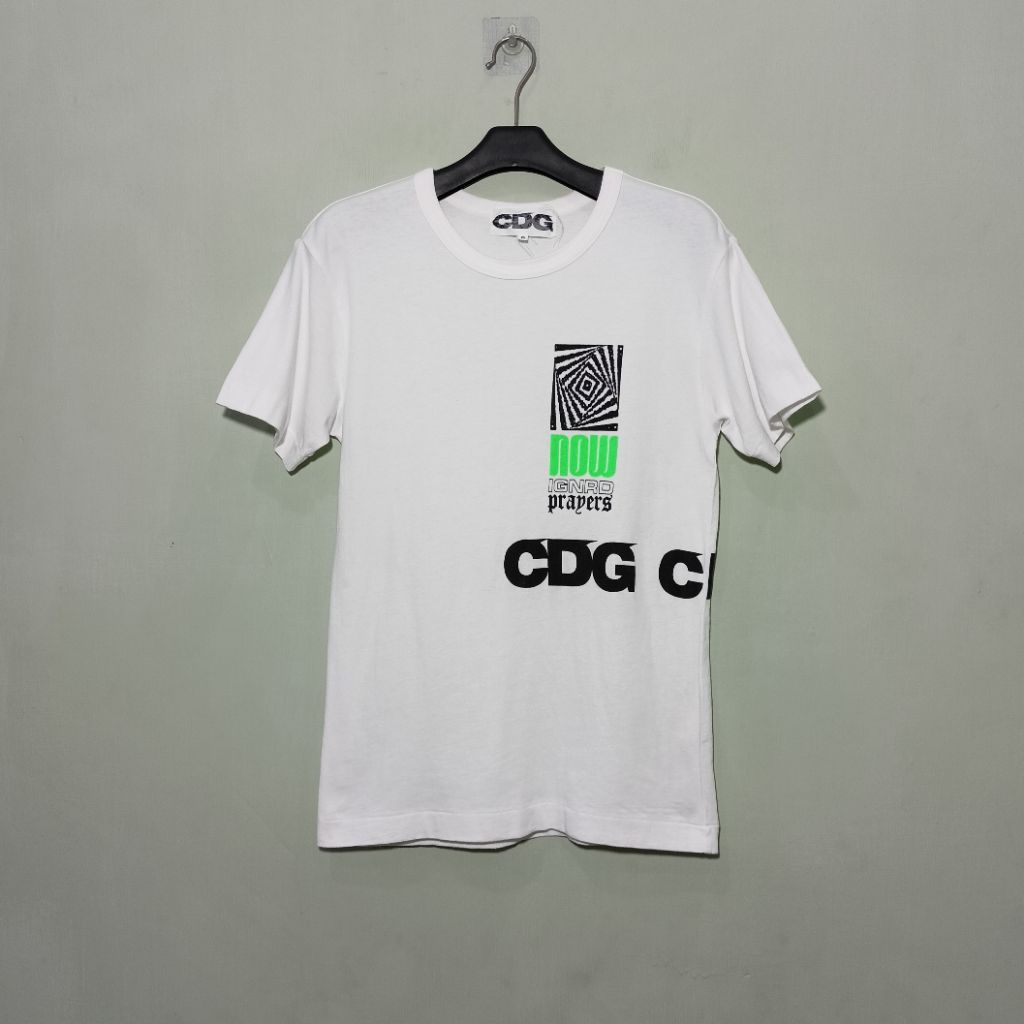 เสื้อยืด Come des Garcons