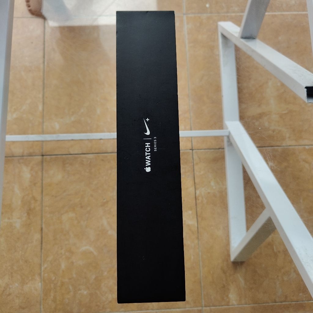 กล่อง Apple Watch ของแท้ Nike Series 3 Removed