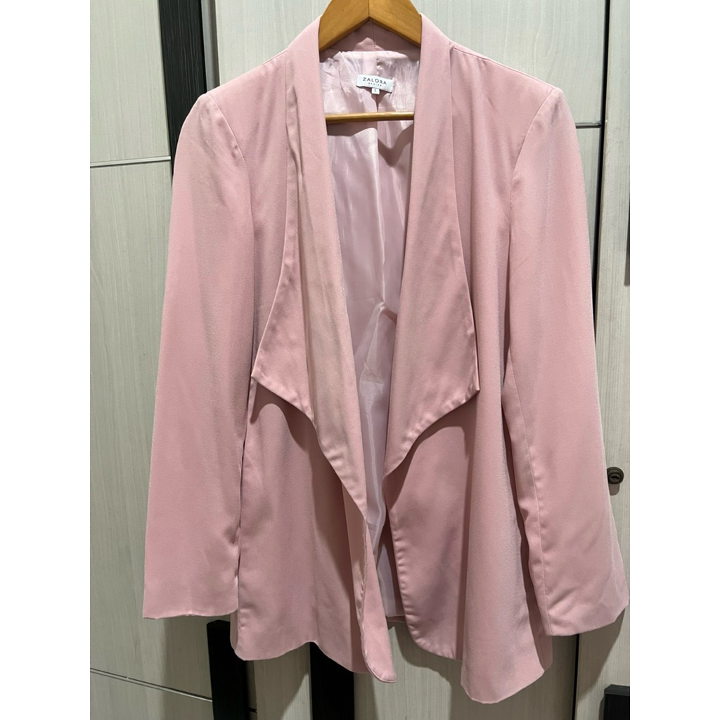 Preloved blazer สีชมพูนุ่ม Zalora