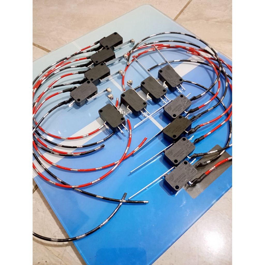 สวิตช์ไฟ PIW PIW สวิตช์ NGEDIM