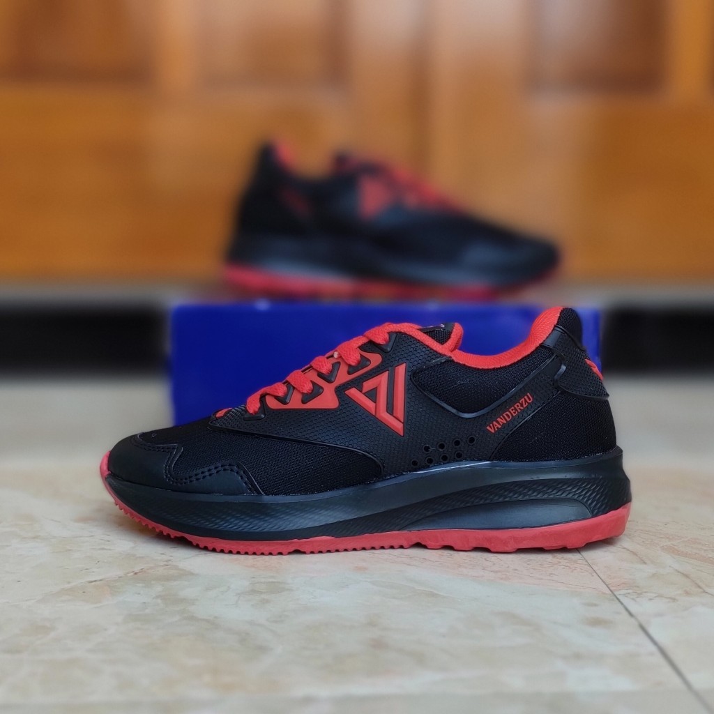 MERAH Vanderzu FR302 Original รองเท้าผ้าใบกีฬาลําลองสําหรับบุรุษและสตรีสีแดง Trim