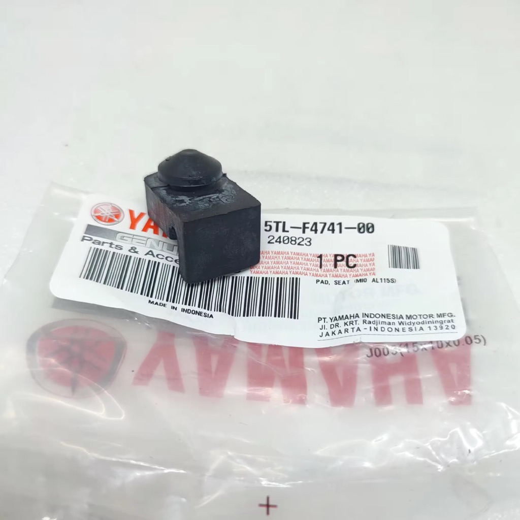 เบาะรองนั่ง/เบาะรองนั่งยาง Yamaha Mio Sporty/Mio Smile/Mio Soul/Fino Karbu ของแท้ Yamaha 5TL-F4741-0