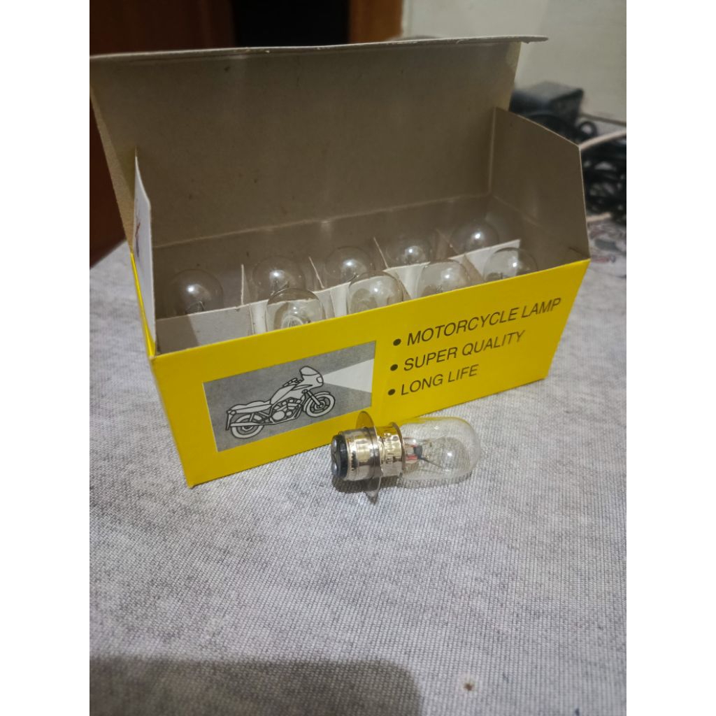 หลอดไฟหน้า C70 C700 V75 V80 FR70 FR80 6V 35W