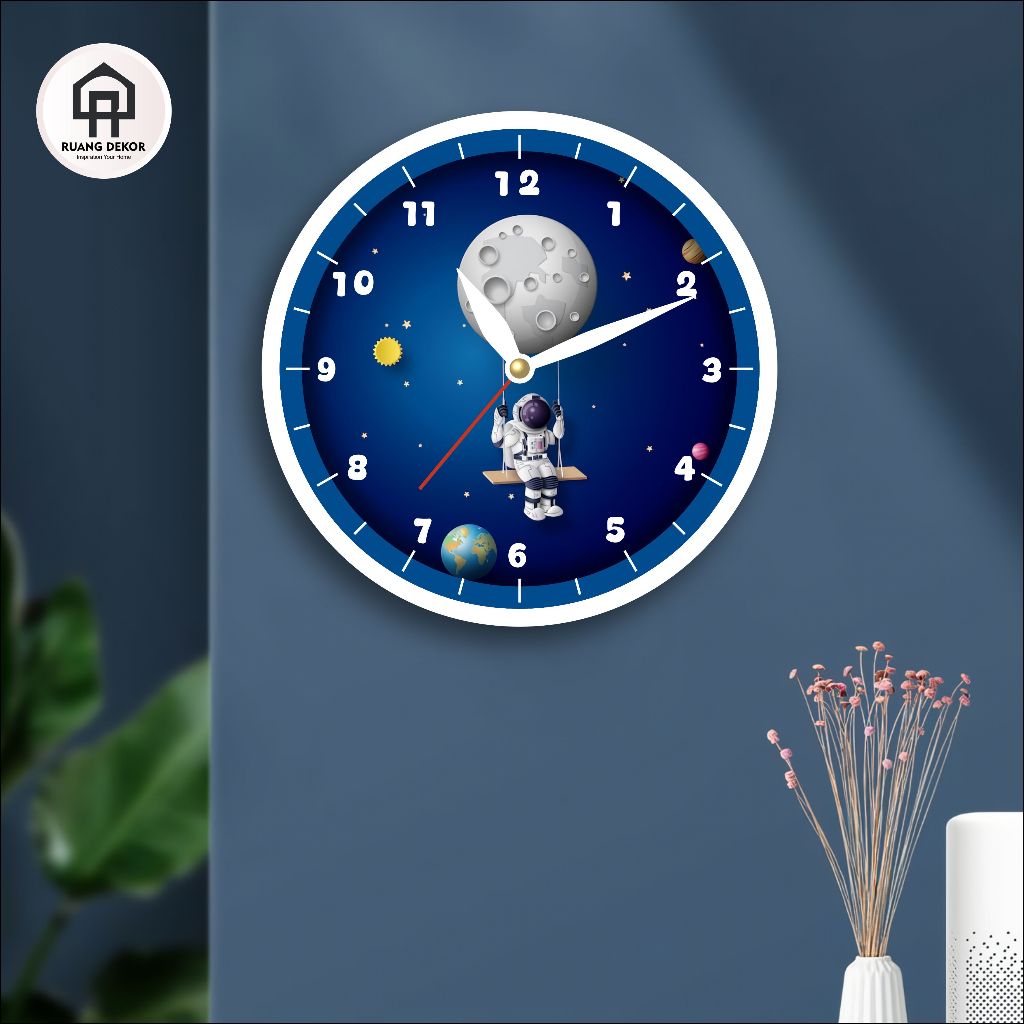 ROOMDEKOR นาฬิกาแขวน ASTRONAUTS AESTHETIC WALL DECOR MIDDLE ROOM LIVING ROOM