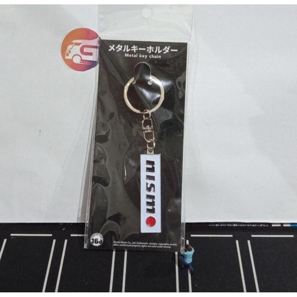 GANTUNGAN พวงกุญแจสีขาว Nissan nismo / พวงกุญแจโลหะ (ใบอนุญาตอย่างเป็นทางการ)