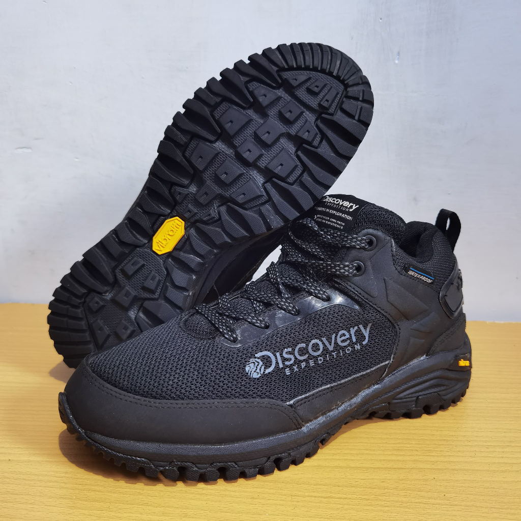 DISCOVERY EXPEDITION VIBRAM WP 38 รองเท้าเดินป่ากลางแจ้ง