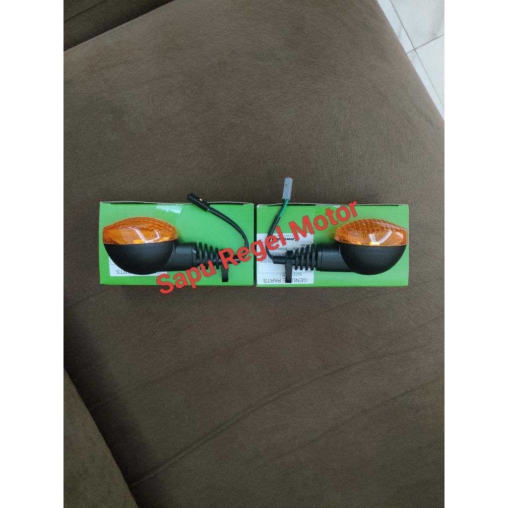 KAWASAKI KLX D TRACKER 150 W175 W 175 ไฟเลี้ยวหน้าคาวาซากิเดิม