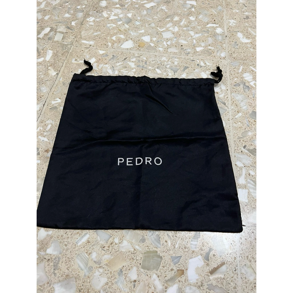 กระเป๋าหูรูด Pedro ดั้งเดิม