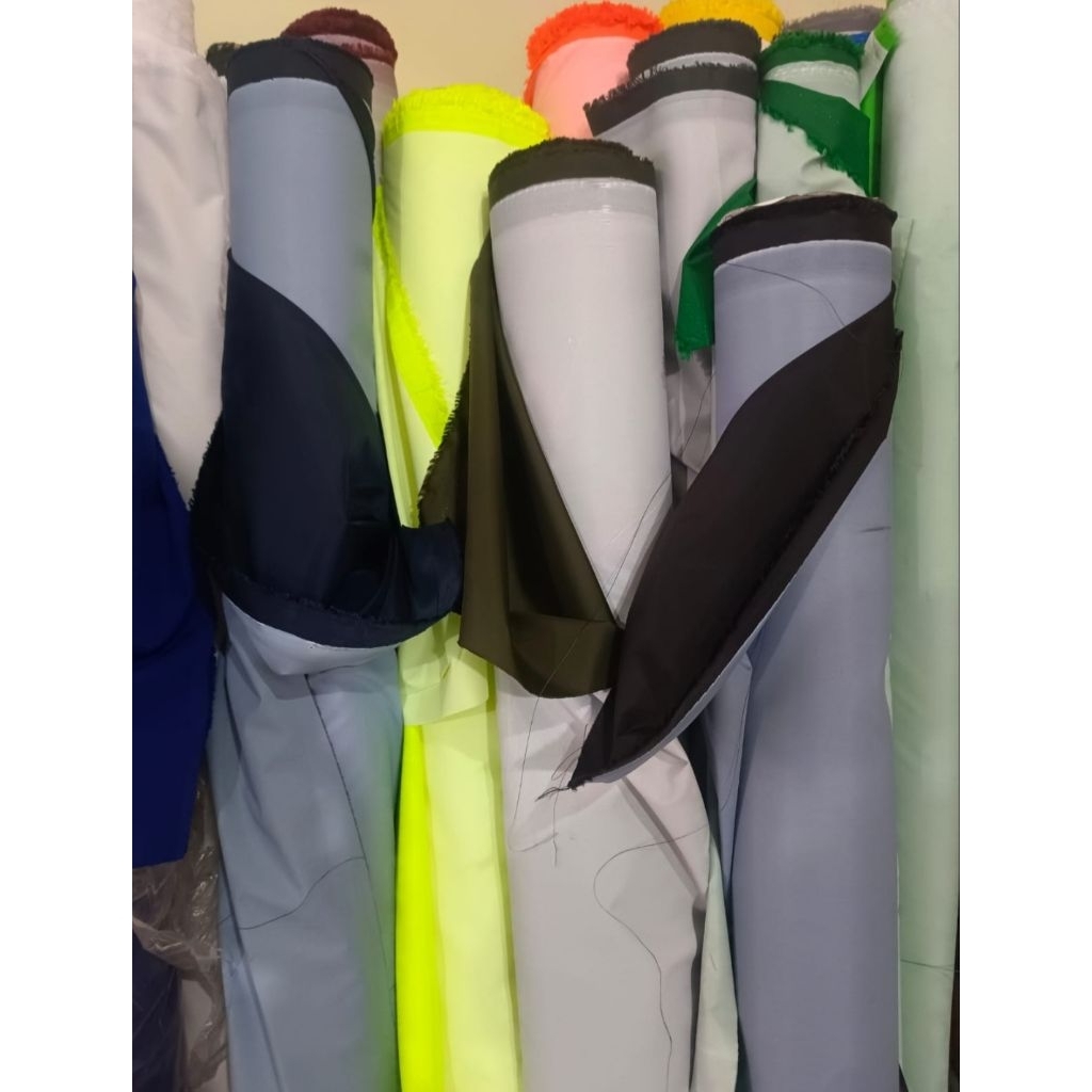 ALPEN MILKY COUTURE กันน้ําและซับในสีขาว