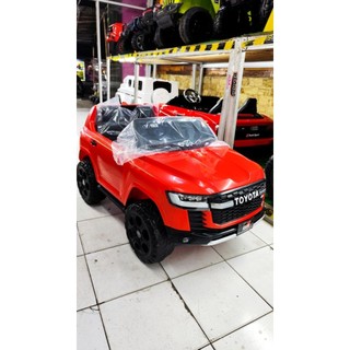 Mobil Aki Land Cruiser lisensi ban karet 12volt