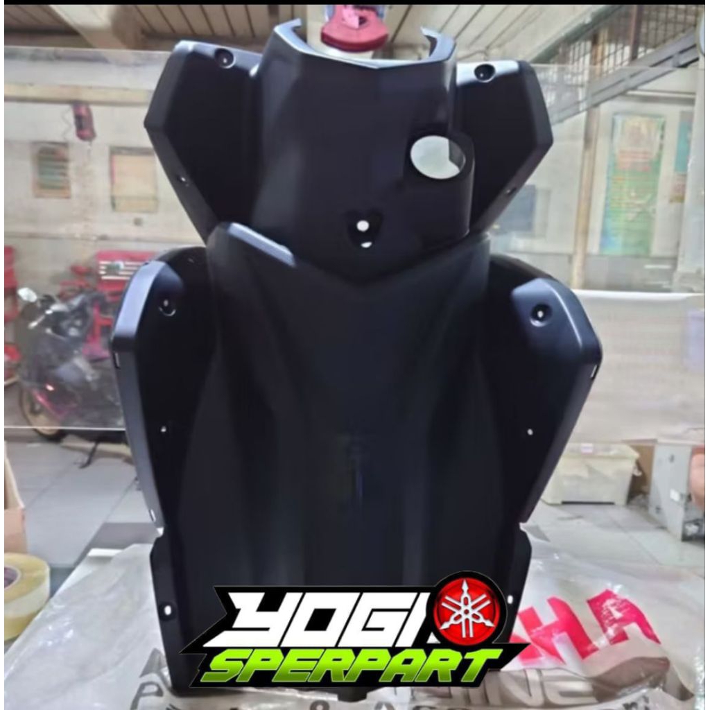 Legshield leg shield lexil cover DASH CONTACT AEROX 125 BE1 F8300