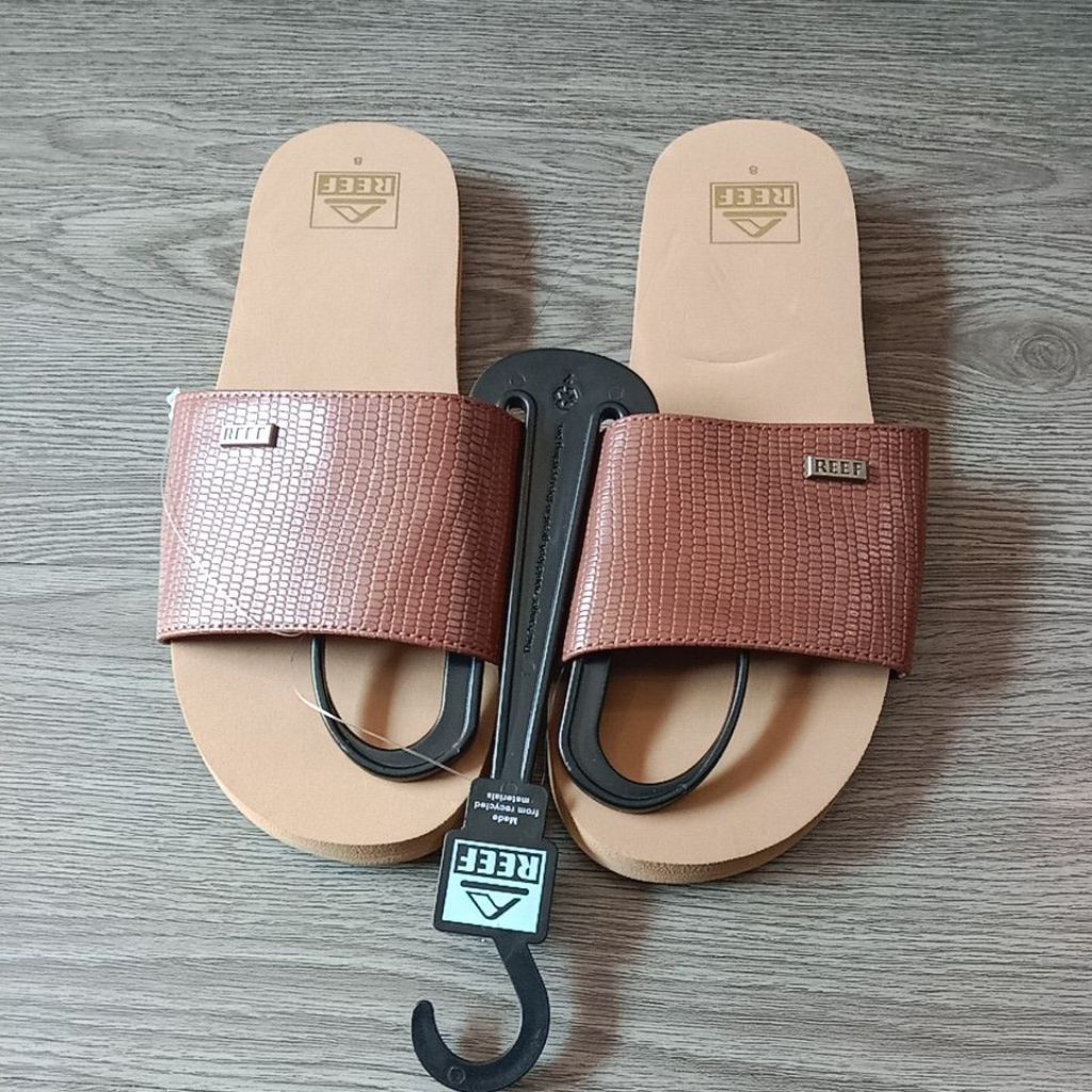 รองเท้าแตะ reef Bliss Nights Slide